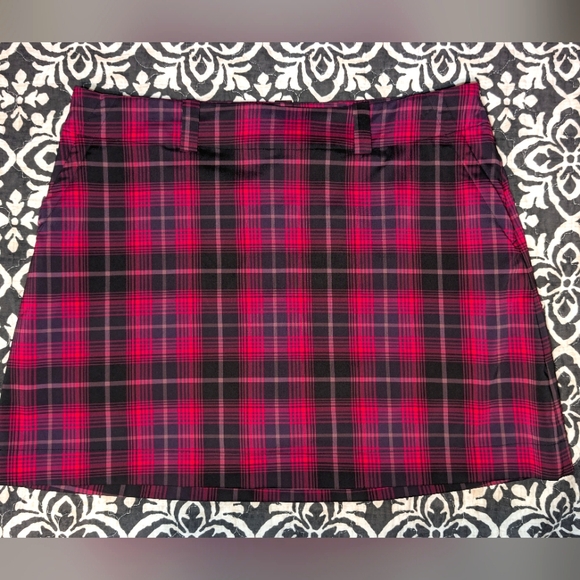 Nike Dresses & Skirts - 16 Nike Golf Pink & Black Plaid Skirt